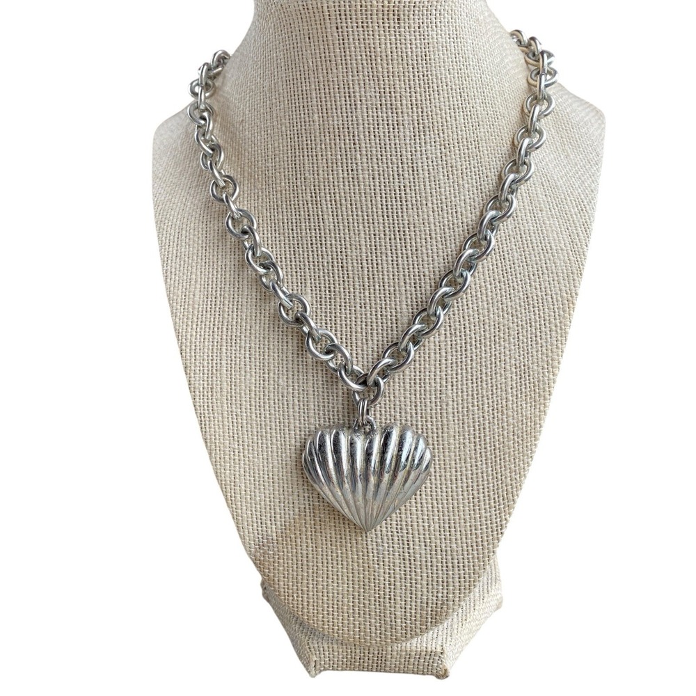 Anne Klein Authentic Ribbed Heart Silver Tone Vintage 80's Necklace Link Toggle